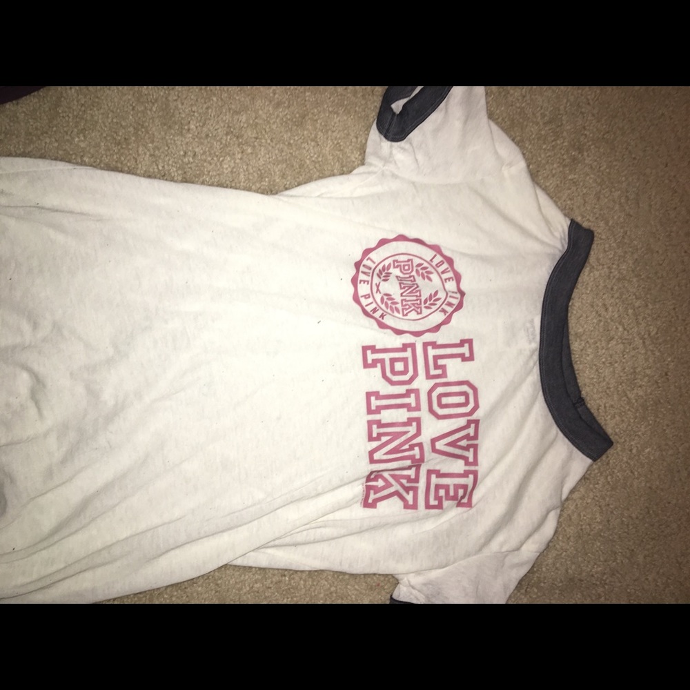 Vs pink shirt